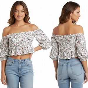 NWT bebe Croped Top Off Shoulder Floral Print Strap Zip Size 4 (XS /2)Run Small